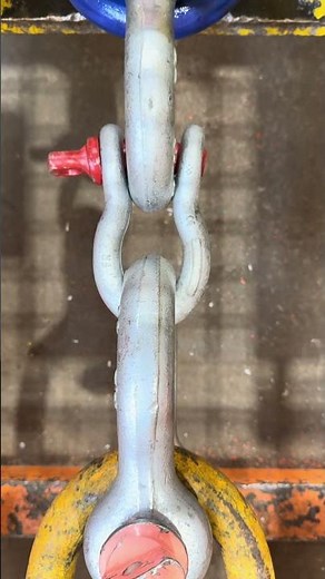 3/4" SHACKLE BREAKS IN THE PULL TESTER