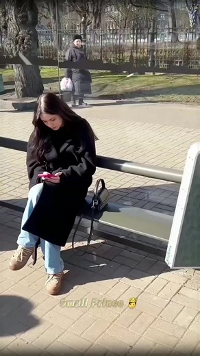 Spread Kindness: Heartwarming Moments with Strangers