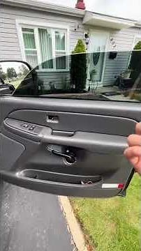 99-06 Silverado door panel removal #chevysilverado #chevytrucks #silverado #automobile #pickuptruck￼
