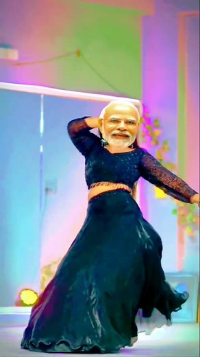 मोदीजी कि नया साल के सुपरहिट डांस Aanewale Wale Sal Ko Salam #dance #funny #modidance #viralvideo