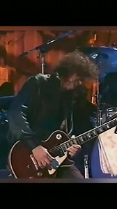 243K views · 3K reactions | JIMMY PAGE SOLO GUITAR AMAZING ‼️ #guitar #gitar #reelsfacebook | S'lole | Facebook