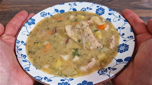 Dutch split pea soup with meat, the tastiest soup recipe of all! Amazing soup recipe!