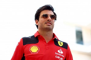 Peter Windsor questions former team Ferrari F1’s “bizarre” approach towards Carlos Sainz’s Qatar GP issue