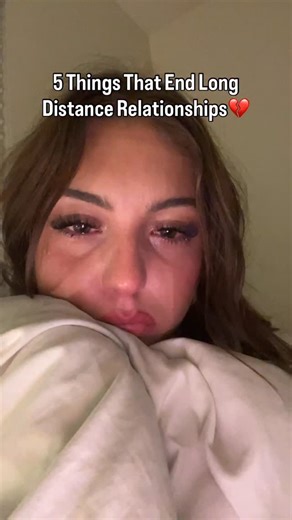 Providing Long Distance Relationship Advice💘 on Instagram: "5 Things That End Long-Distance Relationships 💔 1. Communication that becomes dry and predictable. → When you stop talking about feelings and only talk about your day, the connection fades without you even noticing. 2. Jealousy that slowly replaces trust. → The distance leaves a lot of blank spaces, and if you fill those blanks with fear instead of conversations, the relationship starts breaking from the inside. 3. One person doing mo