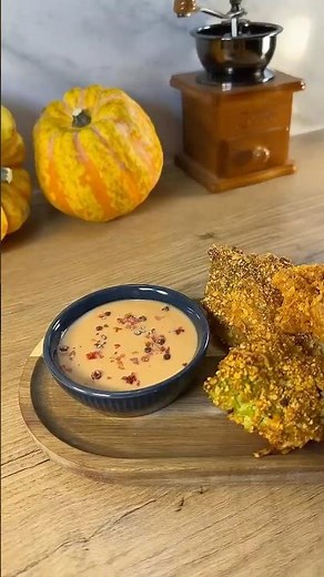 Crispy Baked Romanesco with Cheesy Crust & Sweet-Spicy Dip 🧀🔥