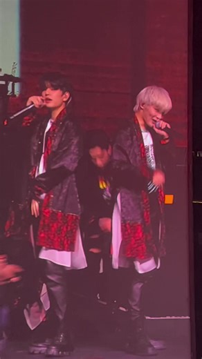 Felix's Iconic Performance in Maniac Concert | Stray Kids