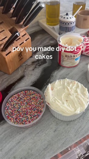 DIY Dot Cakes at Home: Easy Mason Jar & Microwave Recipes