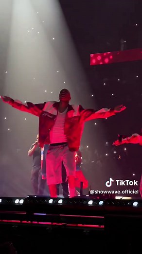 Joé Dwèt Filé : Concert Électrisant à Bercy 2024