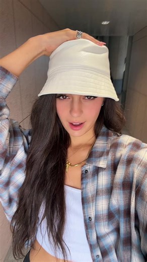 emma (@emma.smithy)’s videos with