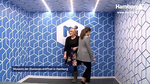 Wer seinen Sinnen ein Schnippchen schlagen will, der sollte unbedingt ins Museum der Illusionen gehen, das am Freitag eröffnet. Unsere Reporterin Sarah Schmerse hat das heute schon mal für euch ausprobiert. | Hamburg 1