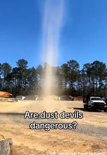 🌪️ Dust devil up close! This spinning vortex kicked up dust in Northport, Alabama, earlier this week. ☀️Dust devils form when the sun heats the ground, causing hot air to rise quickly and spin up dust and even debris. ❓Are dust devils dangerous? They’re short-lived, but wind speeds can hit 60 mph! While smaller than tornadoes, they can still kick up debris and damage small structures in their path.