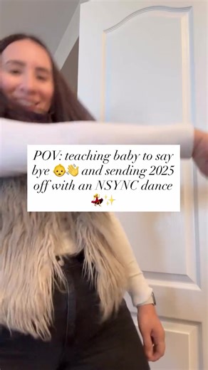 Teaching baby how to say bye 👋 while we say BYE BYE BYE to 2025! There are so many opportunities during the day to teach your child the words “hi” and “bye.” Here 4 ways you can teach hi/bye: 1. Stuffed animal 🧸 or you can use puppets 2. Window 🪟 3. Toys 🧸 4. Books 📚 #momsoftiktok #babydevelopment #nsync @*NSYNC