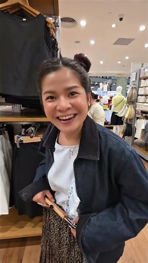 Thai Bride Meets Die-Hard Fan, Asks for Secrets to Choosing a Husband, and Delivers a "Disastrous...