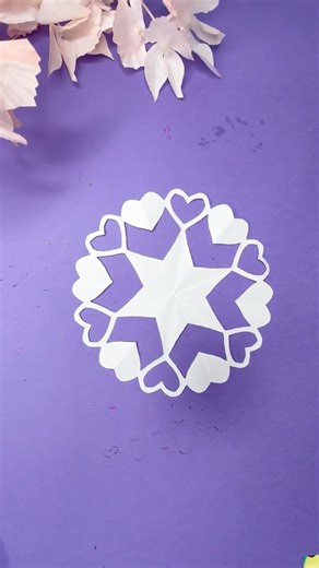 Easy Paper Snowflakes - How to make Snowflakes out of paper #papersnowflaketutorial