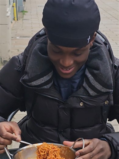 Buldak Spice Challenge: Thrilling Noodle Experience