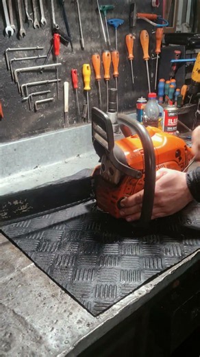 motosserra com marcha ré! qual é o defeito? #motosserrasbussolotto #véioassistênciatécnica #chainsaw