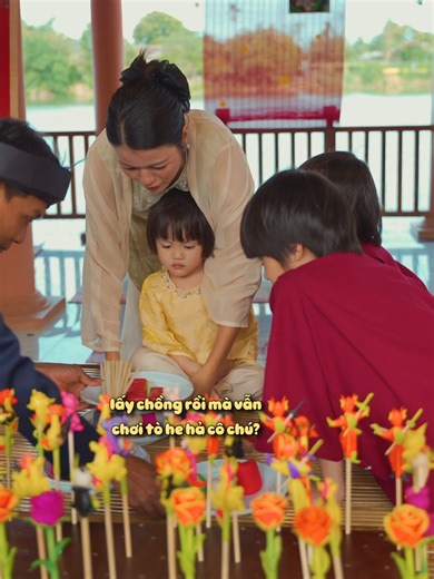 Con tò he nhỏ xíu có chi mà là tuổi chơ của cả người dân Việt Nam rứa cô chú hè?#KarinChanNuocHue #hue #viral