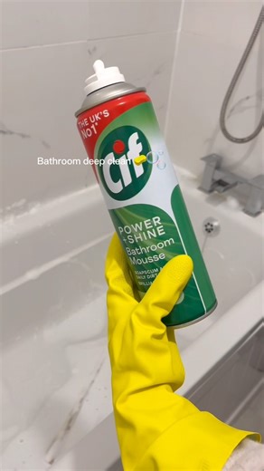 Bathroom deep clean and motivation 🧼🫧 . . . . . #interiorstyling #dailyvlog #refresh #neutralinteriors #homedecor #dailyroutine #cleaningtips #minivlog #motivationreel #homeinterior4all #neutraldecor #cleanhome #organise #cleaningmotivation #mrshinch #cleaningaccount #speedclean #ukhomestyle #joyofclean #cleaning #cleaningmotivation #cleanandtidyhome #zoflora #cleaning #cleanwithme #cleaninghacks | Thecosyneutralhome