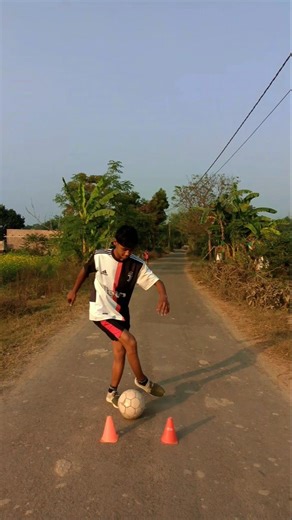 Ronaldo best football skills practice #football #reels #ronaldo #messi