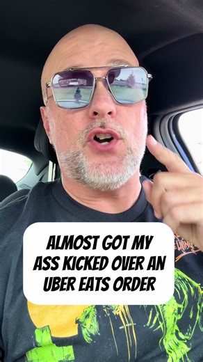 Customer tries to fight me over Uber Eats #restaurantlife #serviceindustry #restaurantstory #serverlife #servertiktok