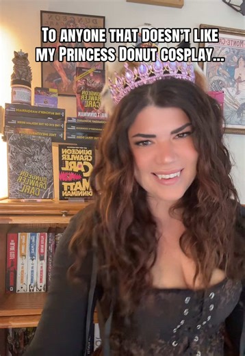 Even if Princess Donut herself doesn’t like “cat girls”… that doesn’t count in this instance 😏 #dungeoncrawlercarl #mattdinniman #litrpg #princessdonut #cosplay Dungeon Crawler Carl