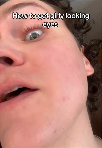 Natural Looking Eyelash Tutorial for Gorgeous Eyes