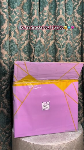 Customized Snacks Box Gift Ideas for Women