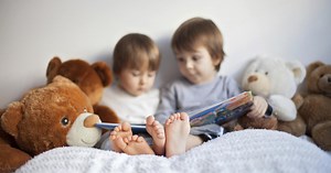 New research shows that an older brother or sister who seems to have all the brains growing up can actually benefit their younger siblings