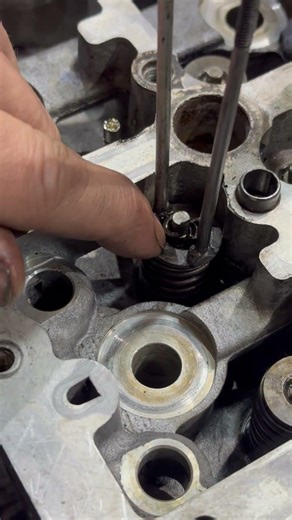 Installing Engine Valves Step by Step! 🔧 #carrepair #automobile #engineblock #mechanic