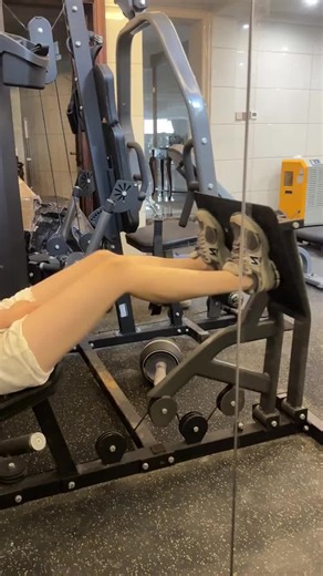 Leg Kick Exercise for Fitness Enthusiasts