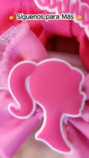 Moños Para Niñas 🎀 | Lazos 🎀 on Instagram: "🤩CREA LAZOS MODERNOS 🎀 * Tutorial de moños fáciles y rápidos * Tutorial para moños * Tutorial para moños * moño escolares * Tutorial de moños con listón * Cómo hacer moños para niñas creditos del video: a quien corresponda #moñolongas #moñosparaniña #moñoscoquette #lazoscoquette #lazospersonalizados #lazosparaelcabello #lazospersonalizados"
