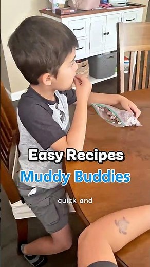 Easy Recipes: Muddy Buddies