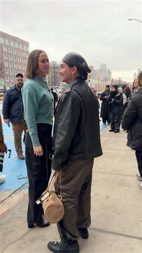 Kamala Harris's daughter Ella Emhoff at New York Fashion Week #nyfw #fashion #style #winter | Pichichipixx