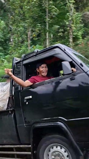 🚌 Extreme Off-Road Bus Journey: Navigating the Impossible! #ShortVideos #OffRoad #AdventureTravel🚙🚙