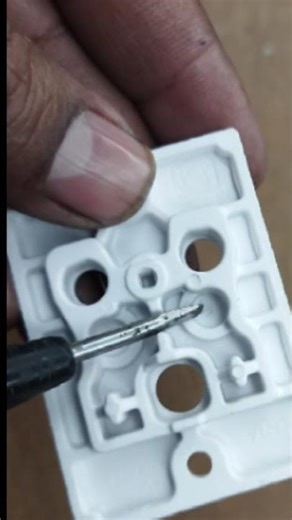 3 pin socket convert in five pin socket