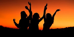 The Specific Body Shape Men Never Forget, Based On Waist-To-Hip Ratio