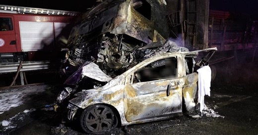 Five burnt to death in NSE crash identified [NSTTV] | New Straits Times