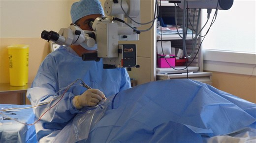 Chirurgie de la cataracte : l’ANSM alerte sur des lots de lentilles oculaires défectueuses