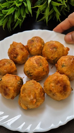 Crispy Potato Cheese Balls Recipe | Easy Potato Balls | Tea Time Snack | Party Starter #shorts