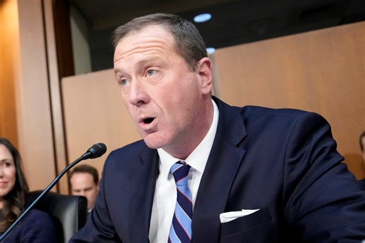 Eric Schmitt defends ICE operations, backs challenge to birthright citizenship