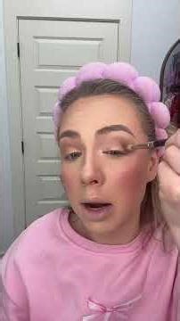 Easy Eyeshadow Tutorial using Too Faced Born This Way Natural Nudes Palette | Makeup & Beauty