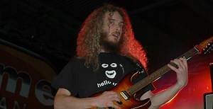 Guthrie Govan – Technique Modules Series 1: Tapping | Lick Library
