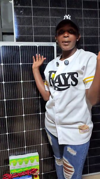 Complete Solar System Kit: 150W Solar Panel & Accessories