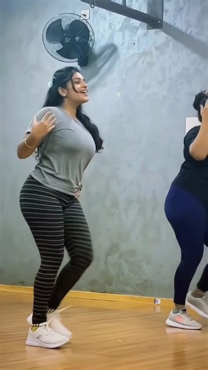 KERALACLICKS™ | 💃💃❤️ #reeloftheday #dancereels #dance #haash_likes💟 #haash_fbk💟 | Instagram