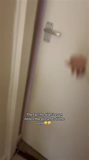 Heartwarming Christmas Morning Surprise for Kids