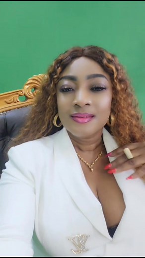 143K views · 9.2K reactions | INOSS' B ..YOPE POSTE EX NAYE YA DANSEUSE YA VIVA ..CODE 16 BA SENZI TJRS DERRIÈRE BASI NA BANA YA BATU . SUIS HEUREUSE CHEZ MOI MANGANGALOGIE  | Virginie manganga tv | Facebook