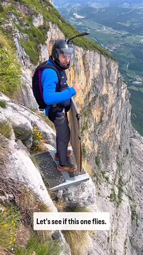 Can a piece of cardboard glide efficiently from a mountain slope? 🔥 Enjoying the video? Don’t forget to subscribe for more awesome skydiving adventures! 🪂 💝 #curiosity #science #experiment #piece #cardboard