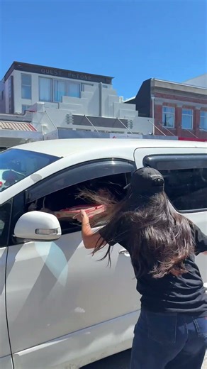 Delivering pizza fresh from the oven!