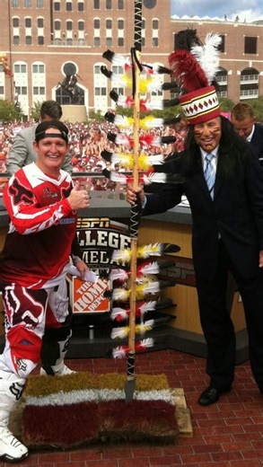Congrats Coach on an amazing career! It was an honor to share the @collegegameday stage with you! One of the most fun experiences I’ve had! Enjoy the fist day of college football everyone and #GoNoles! 🏈 | Ricky Carmichael