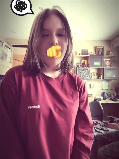 Stray Kids' Han: Emotive 'Hold My Hand' Performance